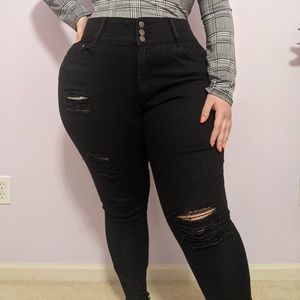 EUC Fashion Nova Curve Black Ripped Jeans